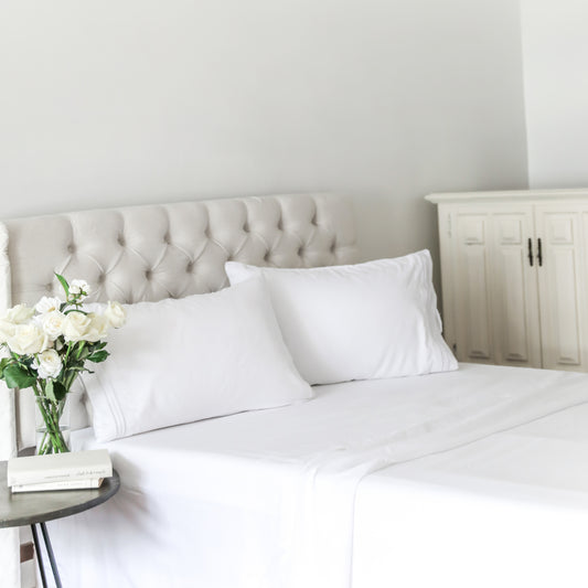 Microfiber vs. Cotton Sheets: Which is Better for Your Bedroom?