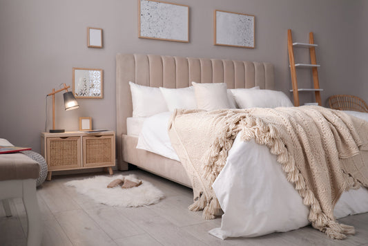 Stay Cool This Summer: The Best Sheet Colors and Types for a Breezy Sleep